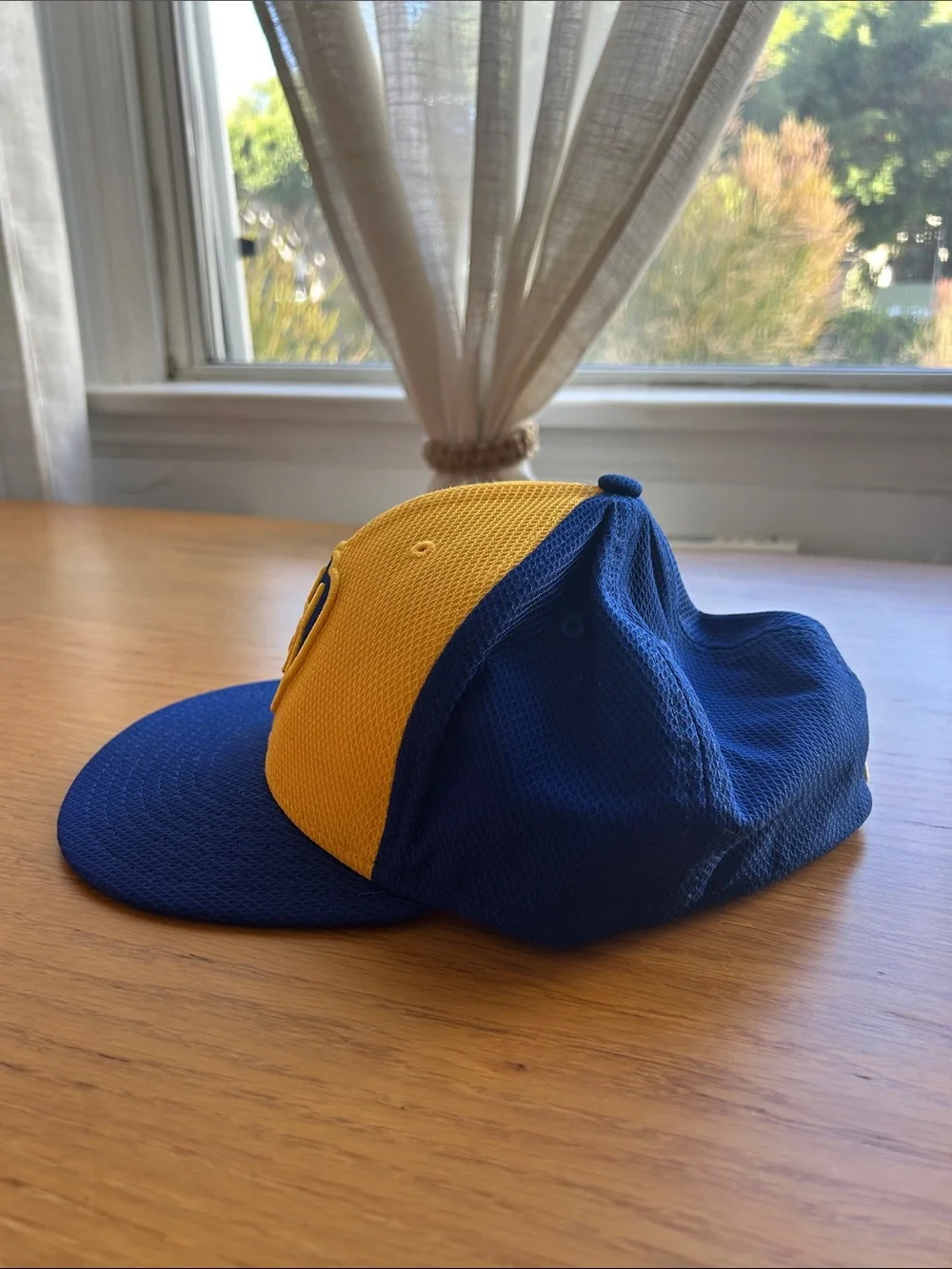 Milwaukee Brewers Hat. Size 7 3/4. 61.5cm.